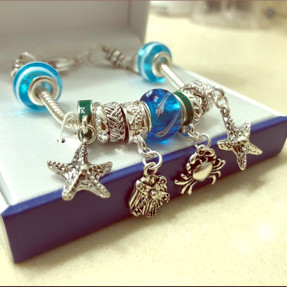 NWT Beach Themed Charm Bracelet